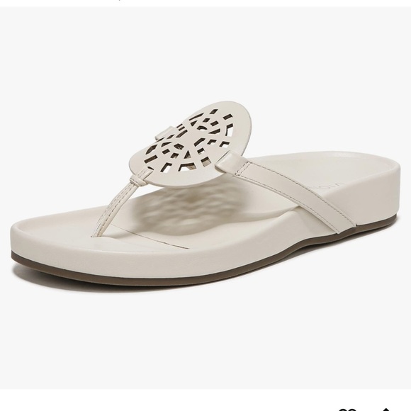Vionic Women's Safari Solari Fashion Flat Sandals w Orthotic Insole Arch Support - Picture 1 of 8